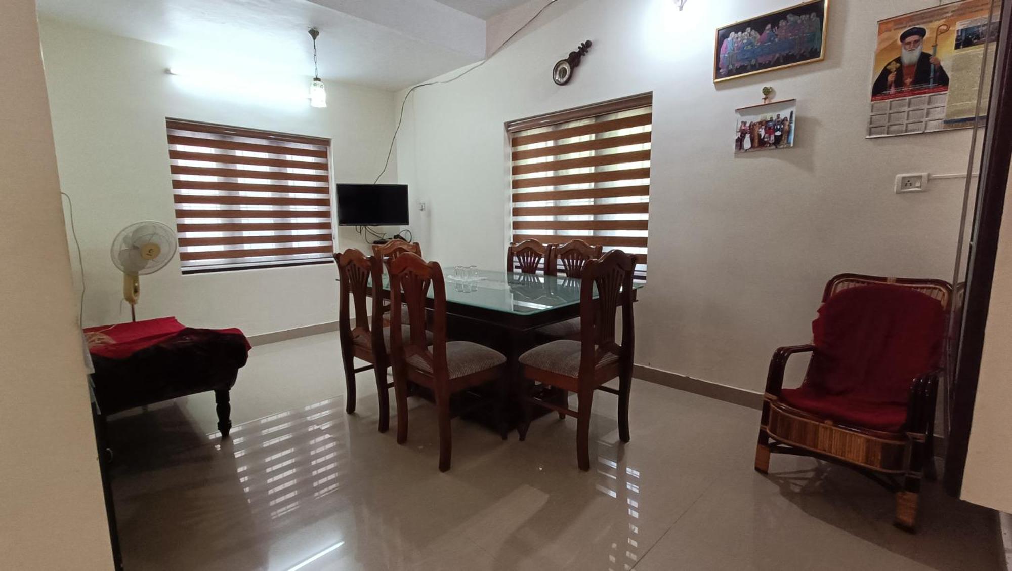 Mom'S Villa Nedumbassery Buitenkant foto